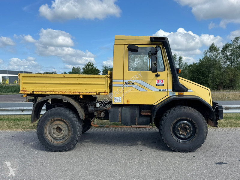 شاحنة Mercedes U140