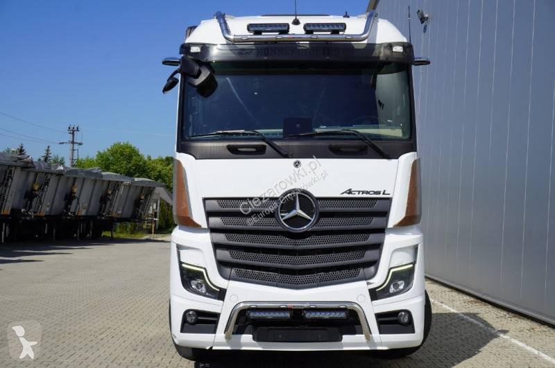 شاحنة Mercedes