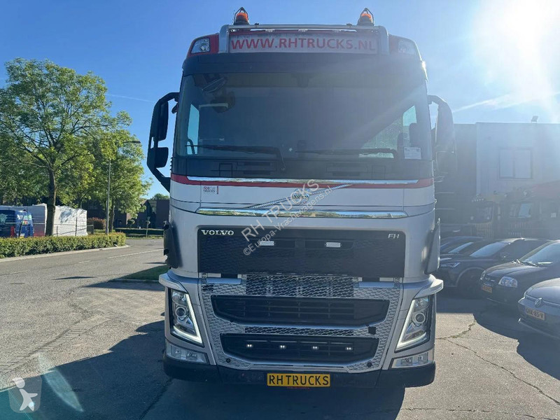 شاحنة Volvo 540 6X4 - EURO 6 + PALFINGER...