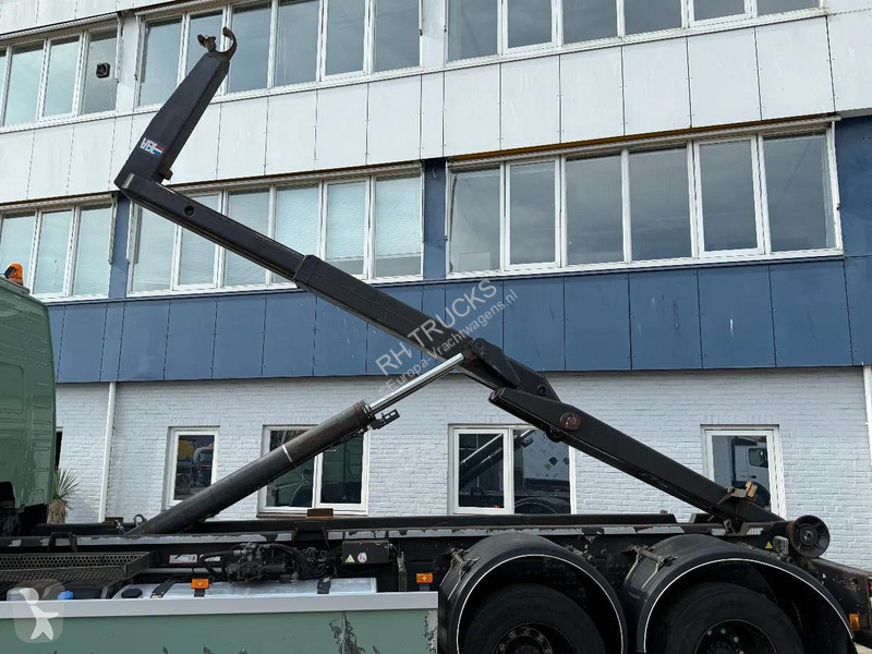 شاحنة Volvo 6X2 EURO 6 VDL 21T HOOK