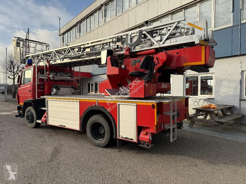 شاحنة Mercedes F + METZ DLK 18-12 LIFT +...