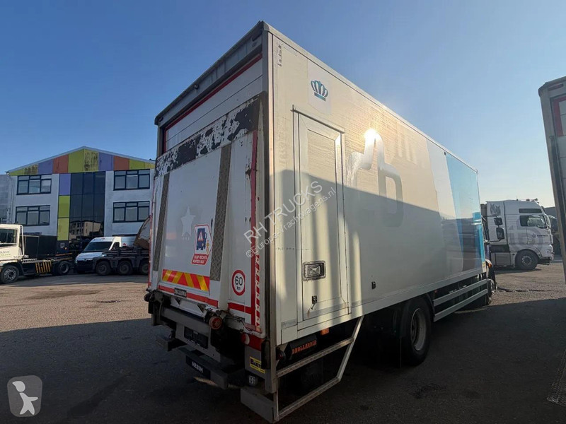 شاحنة Volvo 250 GESLOTEN BAKWAGEN + KLEP
