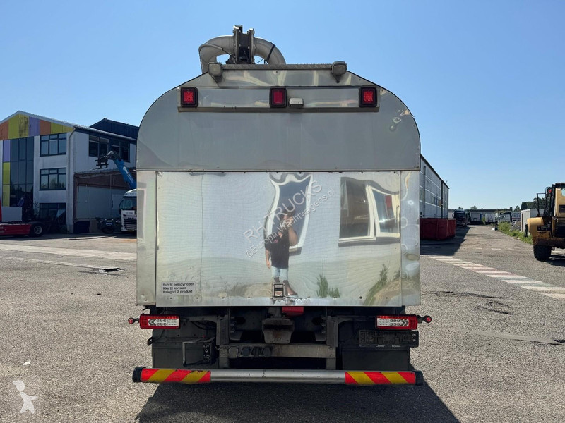 شاحنة Volvo 460 8X2 EURO 6 + INOX TANK