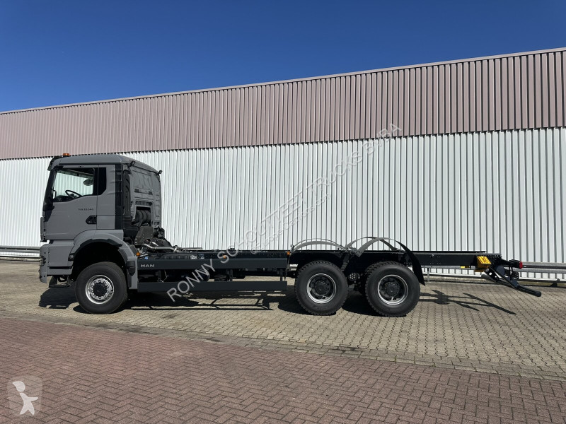 Camion MAN TGS 33.540 6x6 BB CH TGS 33.540 6x6...