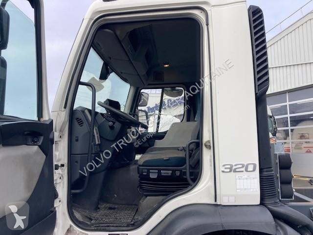 شاحنة Volvo