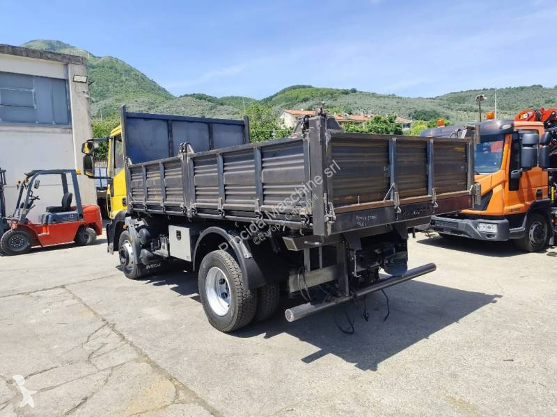 شاحنة Iveco