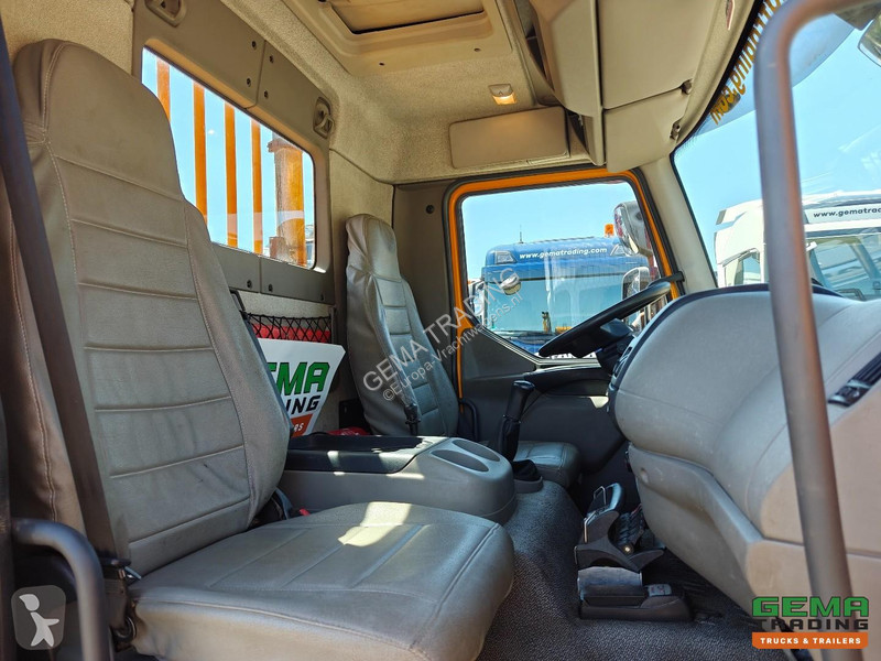 شاحنة DAF FA 220 4x2 Day Cab Euro5 16T - Open...