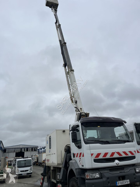 شاحنة Renault 370