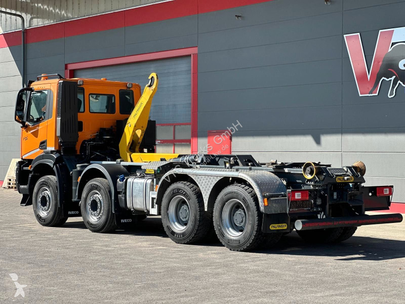 شاحنة Iveco XWay 480 8x4 BL  PALFINGER P24A AK...
