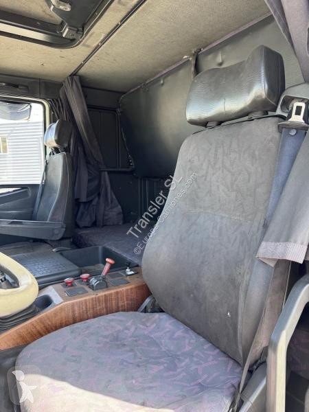 شاحنة Iveco MP410E 42H