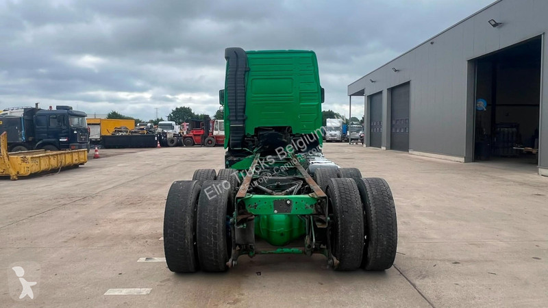 شاحنة Volvo 520 (6X4 / LONG CHASSIS / FRONT STEEL)