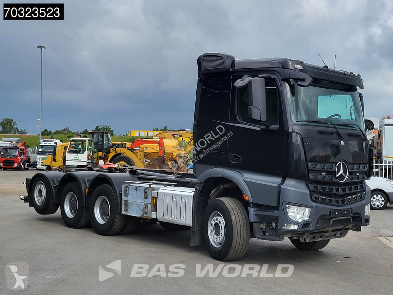 Camion Mercedes 3253 8X4 HIAB XR24ZL59...