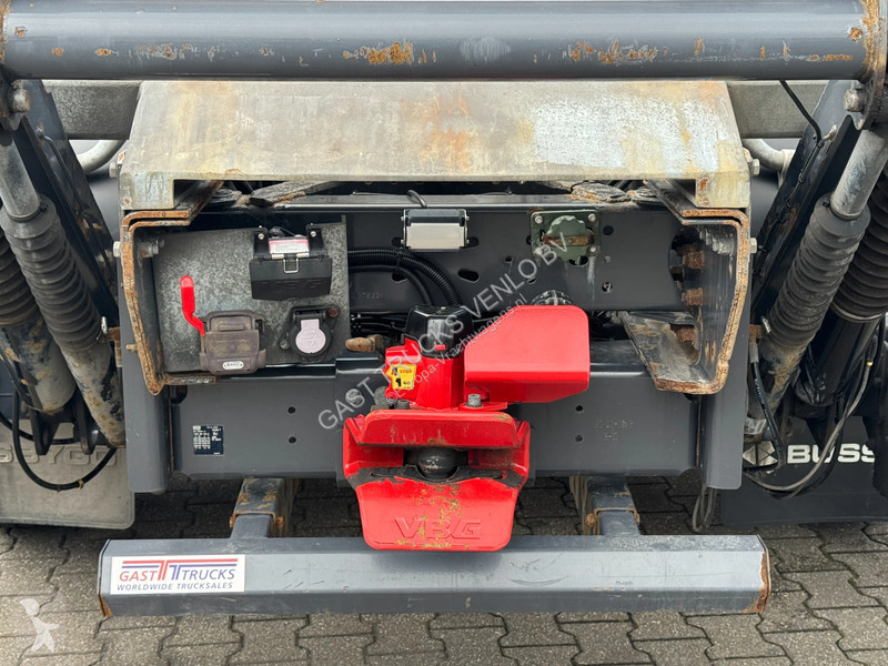 شاحنة Volvo 330 6x2*4 BDF + Lift Only 309Tkm!...