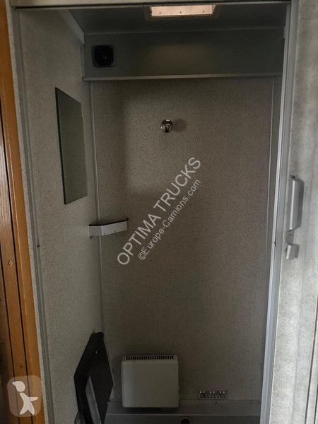 شاحنة Renault 220 MEDISCHE VRACHTWAGEN /CAMION...