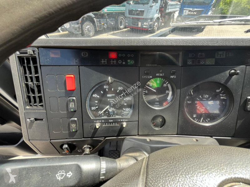 شاحنة Mercedes SK 25316x4 Pritsche Kran Atlas...