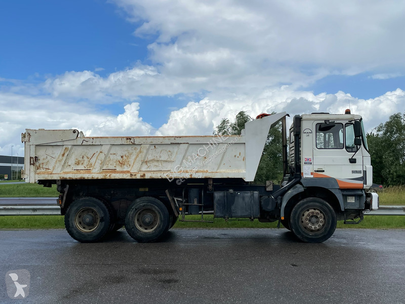شاحنة MAN 6x4 Kipper