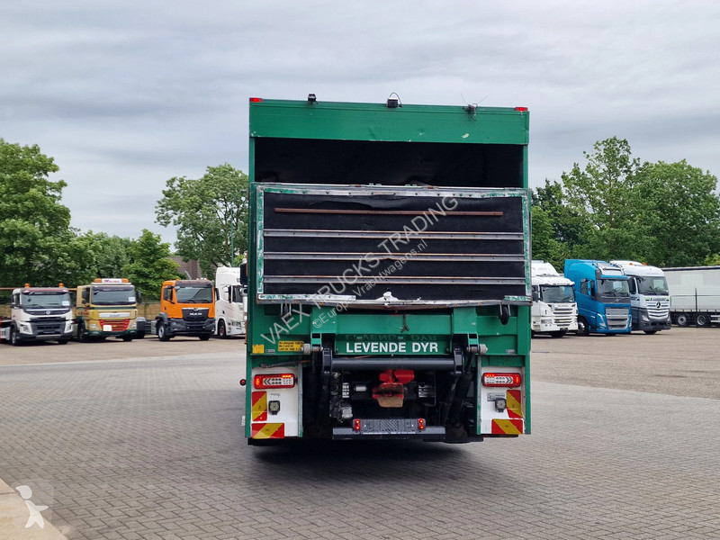 شاحنة Volvo Globetrotter 6x2*4 - Livestock -...