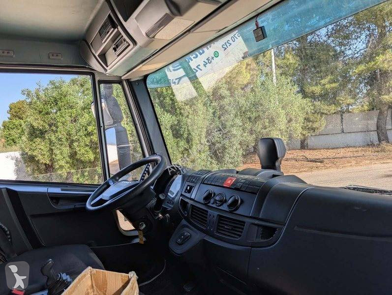شاحنة Iveco