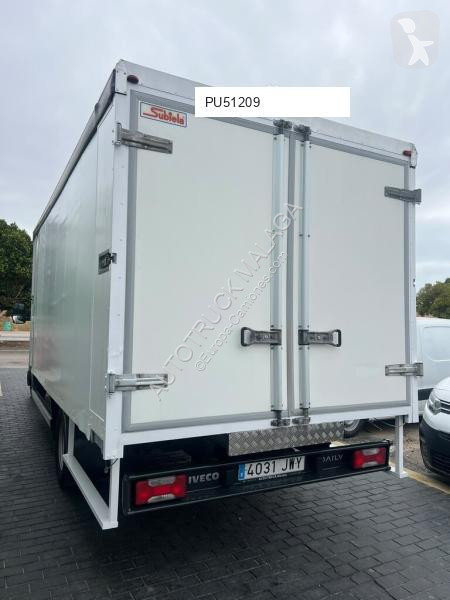 شاحنة Iveco 70C15 BOTELLERO