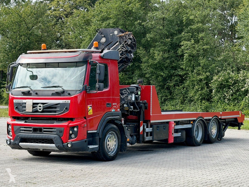 شاحنة Volvo 370 * Abschleppwagen 7,90m * KRAN/FUNK