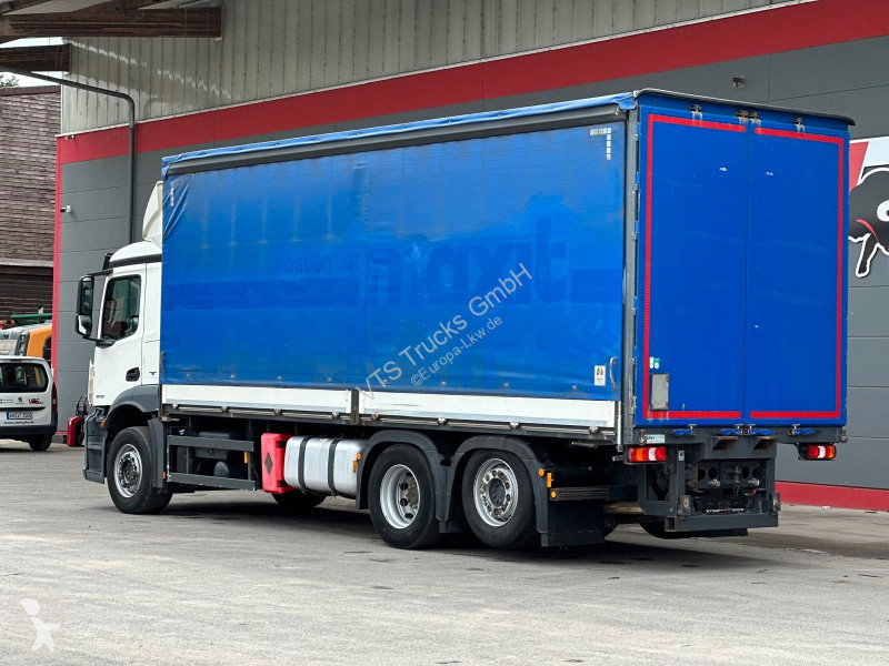 شاحنة Mercedes 2532 6x2 BL...