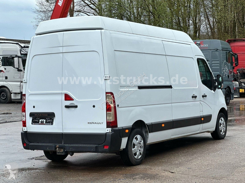 شاحنة Renault DCI 135 4x2