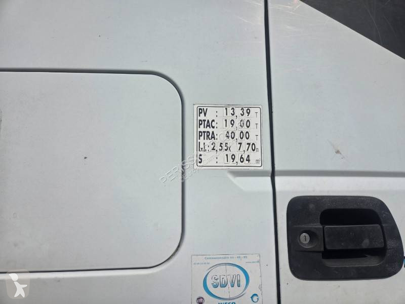 شاحنة Iveco