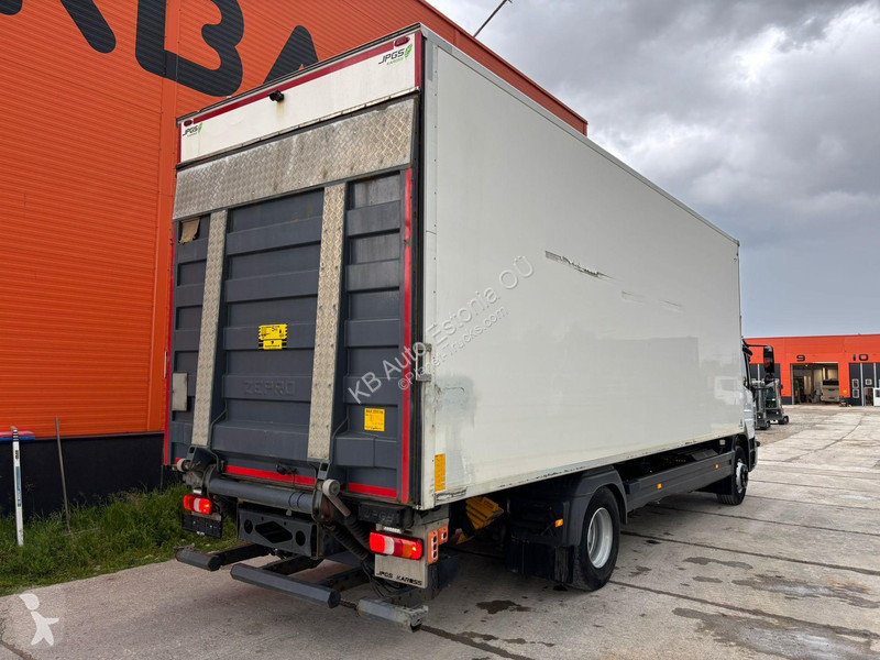 Mercedes 1524 4x2 BOX L=7509 mm truck