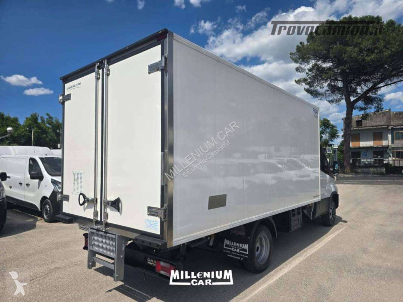 Camion Iveco 35-18 (2020) CELLA FRIGO 4,30 ATP