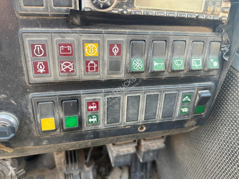 شاحنة MAN 33.430 6X4 EURO 3 + LUNA GT-40/32...