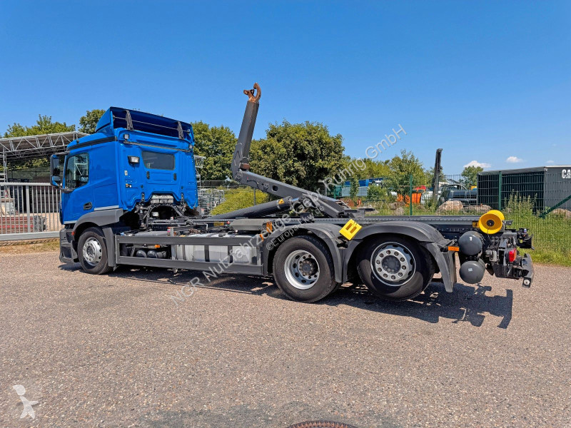 شاحنة Mercedes 2543 6X2 Meiller Abroller mit...
