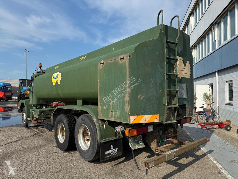 شاحنة Volvo 6X4 Robson-Drive + TANK 14.000 LITER