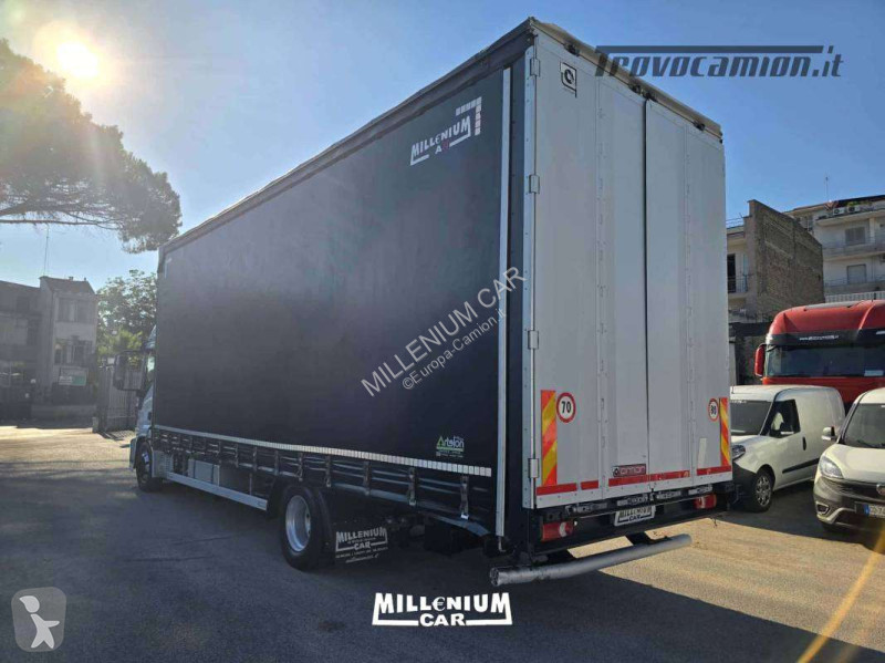 شاحنة Iveco 150-32 CENTINATO 7,80 (2017)