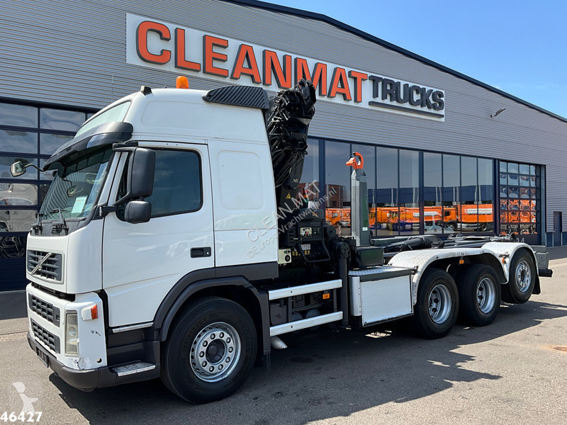 شاحنة Volvo 480 8x4 Hiab 28 Tonmeter laadkraan