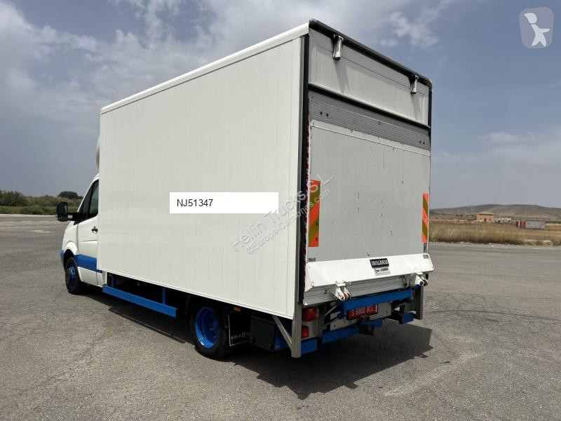 شاحنة Mercedes sprinter 515