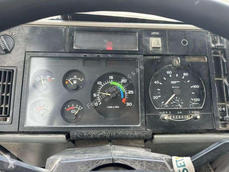شاحنة Volvo FL616
