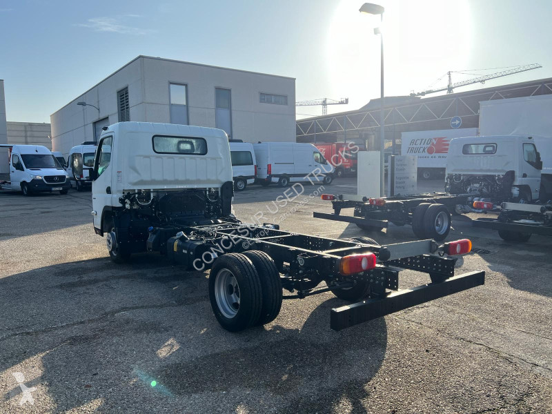 شاحنة Mitsubishi Fuso  3C152800 DUONIC