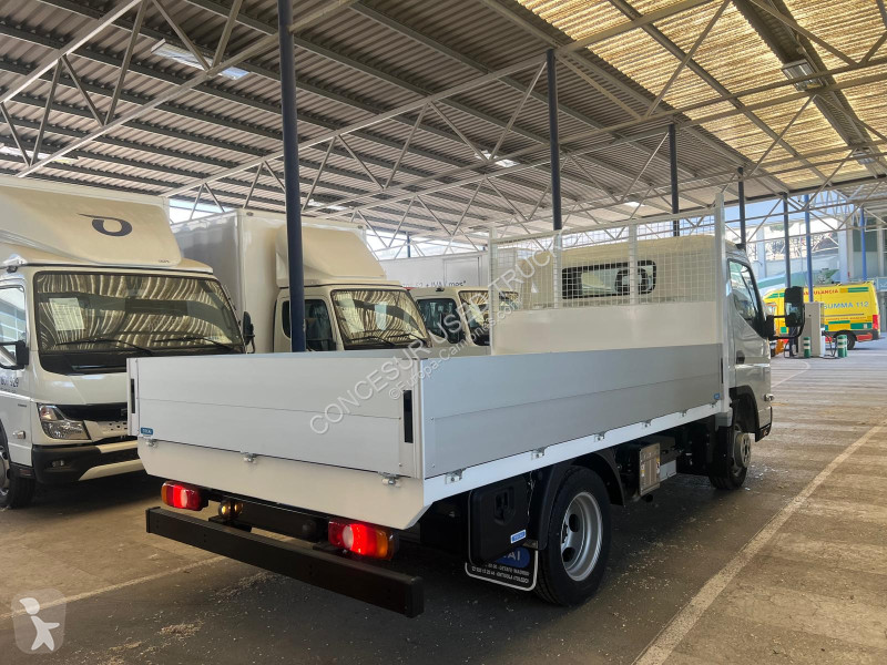 شاحنة Mitsubishi Fuso  3C13