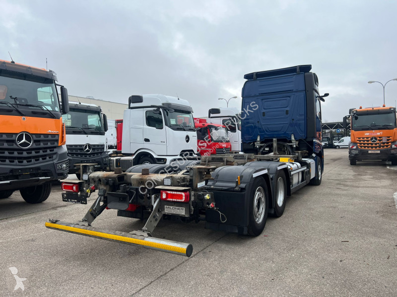 شاحنة Mercedes  2553 L BDF