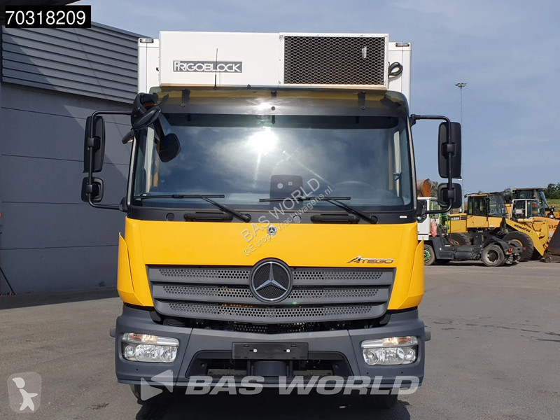 شاحنة Mercedes 1021 4X2 5,20m Box Frigoblock...