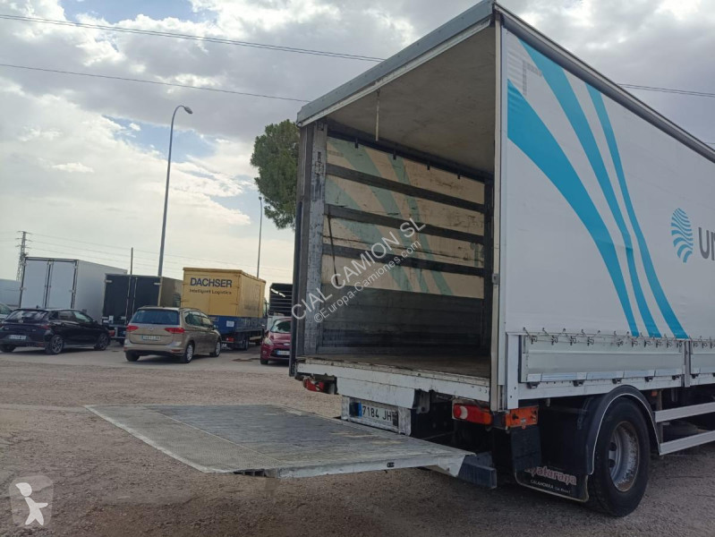 شاحنة Iveco  180E 25