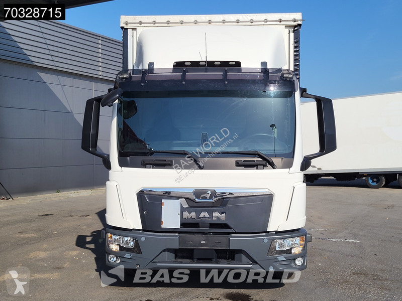 شاحنة MAN 12.220 4X2 12tonner curtainsider...