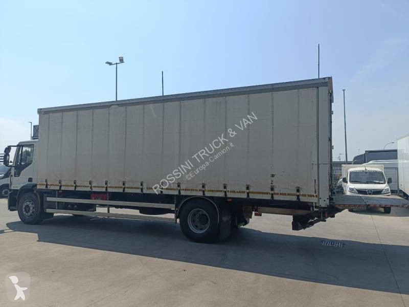شاحنة Iveco
