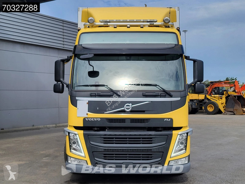 شاحنة Volvo 450  6X2 7,63m Box Retarder Full...