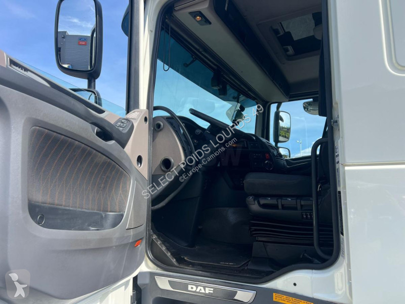 Camion DAF 530