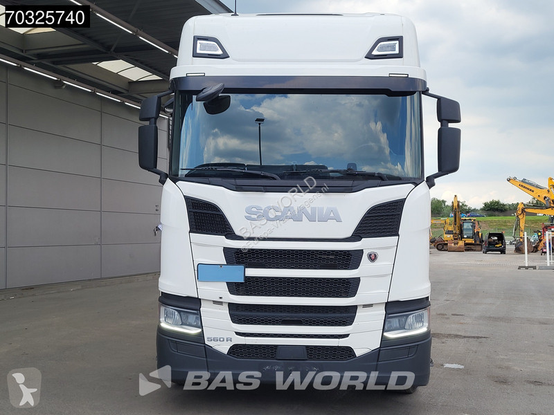 شاحنة Scania 560  6X2 etarder Full Air Euro 6