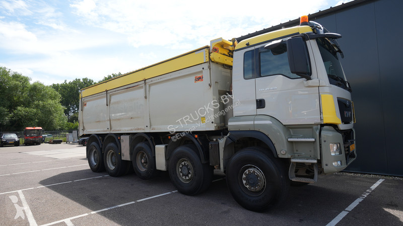 شاحنة MAN 49.460 10x8 tipper 413.700km
