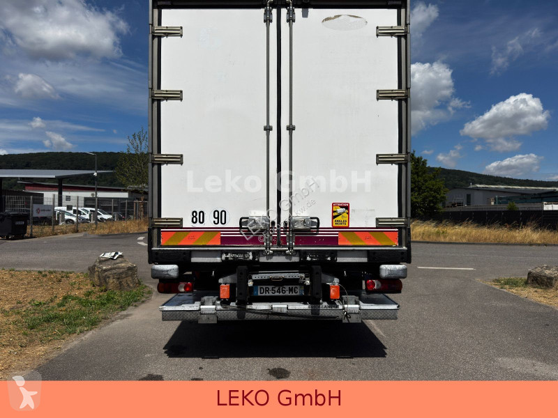 شاحنة DAF 210 FA  Fleischhacken ( MEAT )3Stück