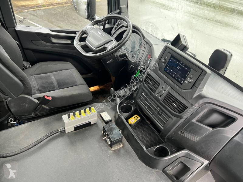 شاحنة Iveco 260 S 46