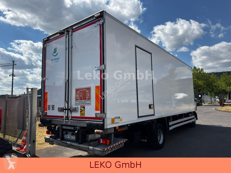 شاحنة Renault D  Mit Carrier Sp 850